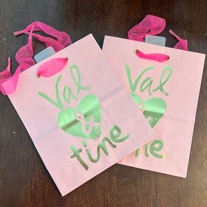 Small Val & Tine bags for sale! 2 for $5
